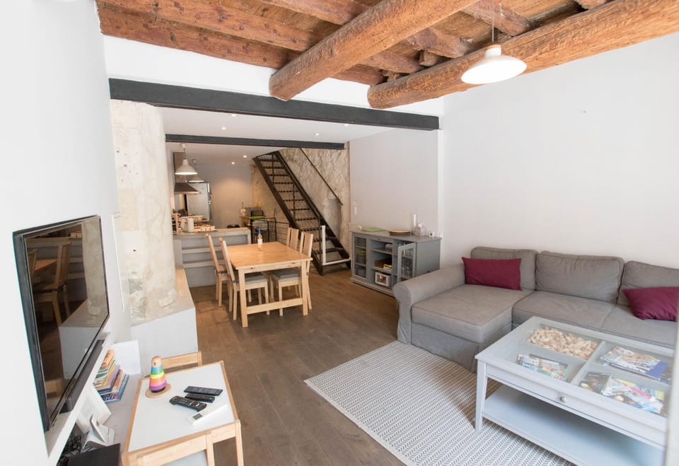 La Place, Clim - Double Terrasse House in Arles