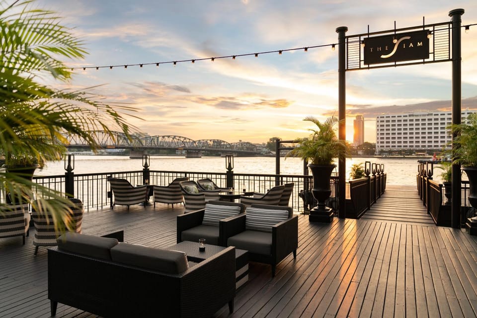 Natural landscape, View (from property/room), Seating area, River view