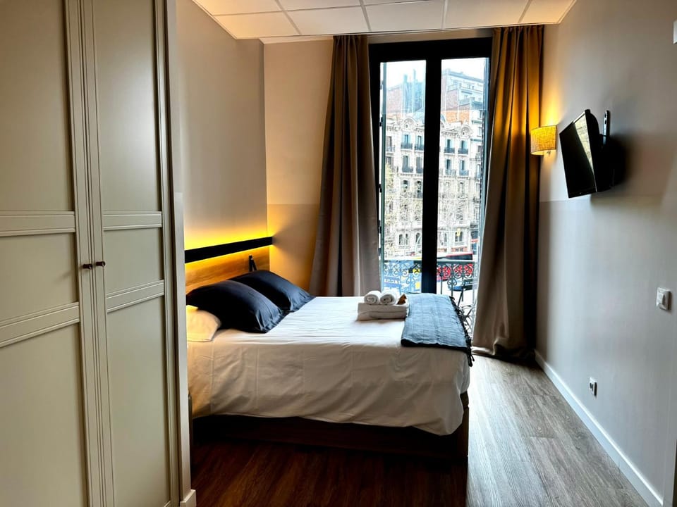 Hostalin Barcelona Gran Via Bed and Breakfast in Barcelona
