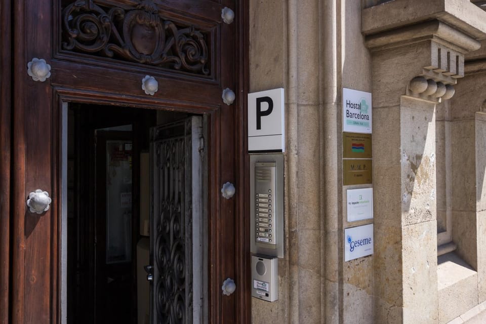 Facade/entrance