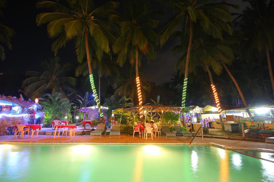 Food and drinks, Pool view, Drinks, Alcoholic drinks, Non alcoholic drinks