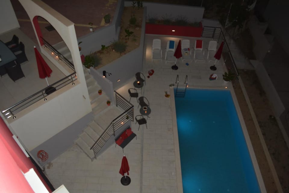 Night, Swimming pool