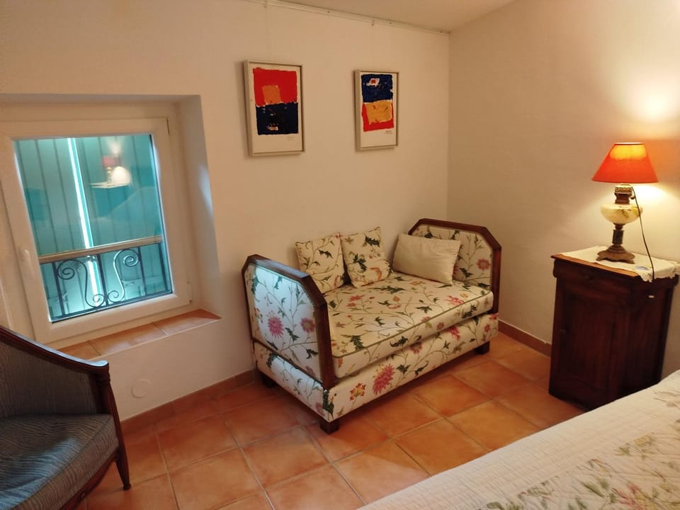 Seating area