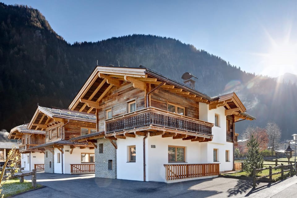 Property building, Facade/entrance, Day, Natural landscape, Mountain view