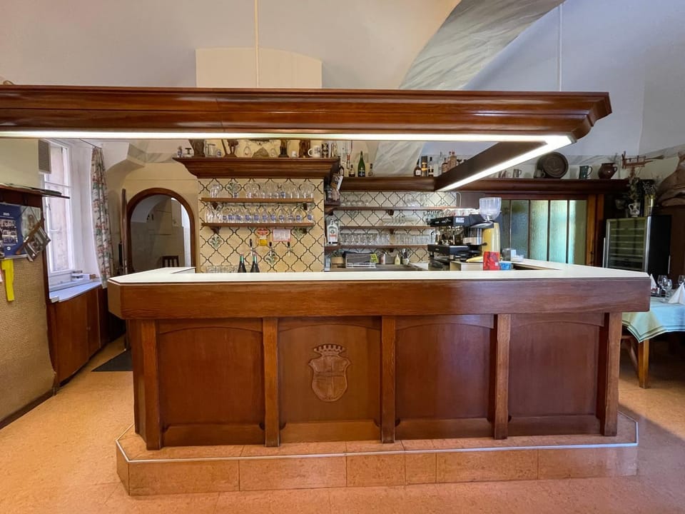 Lounge or bar