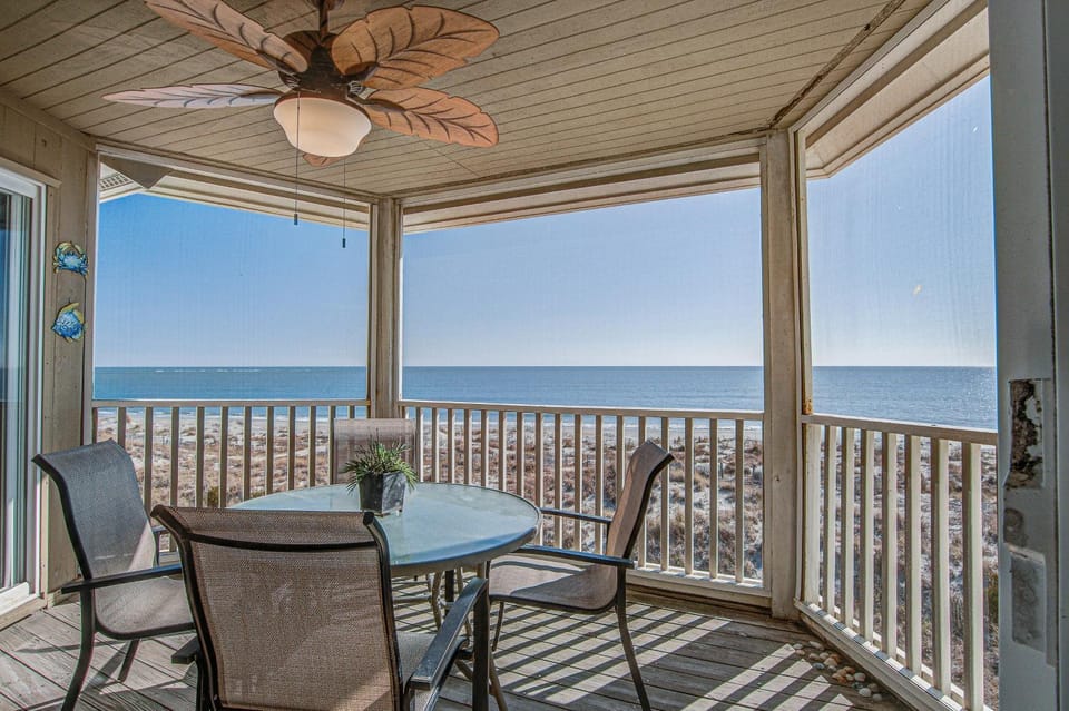 Port O'Call B-301 House in Wild Dunes