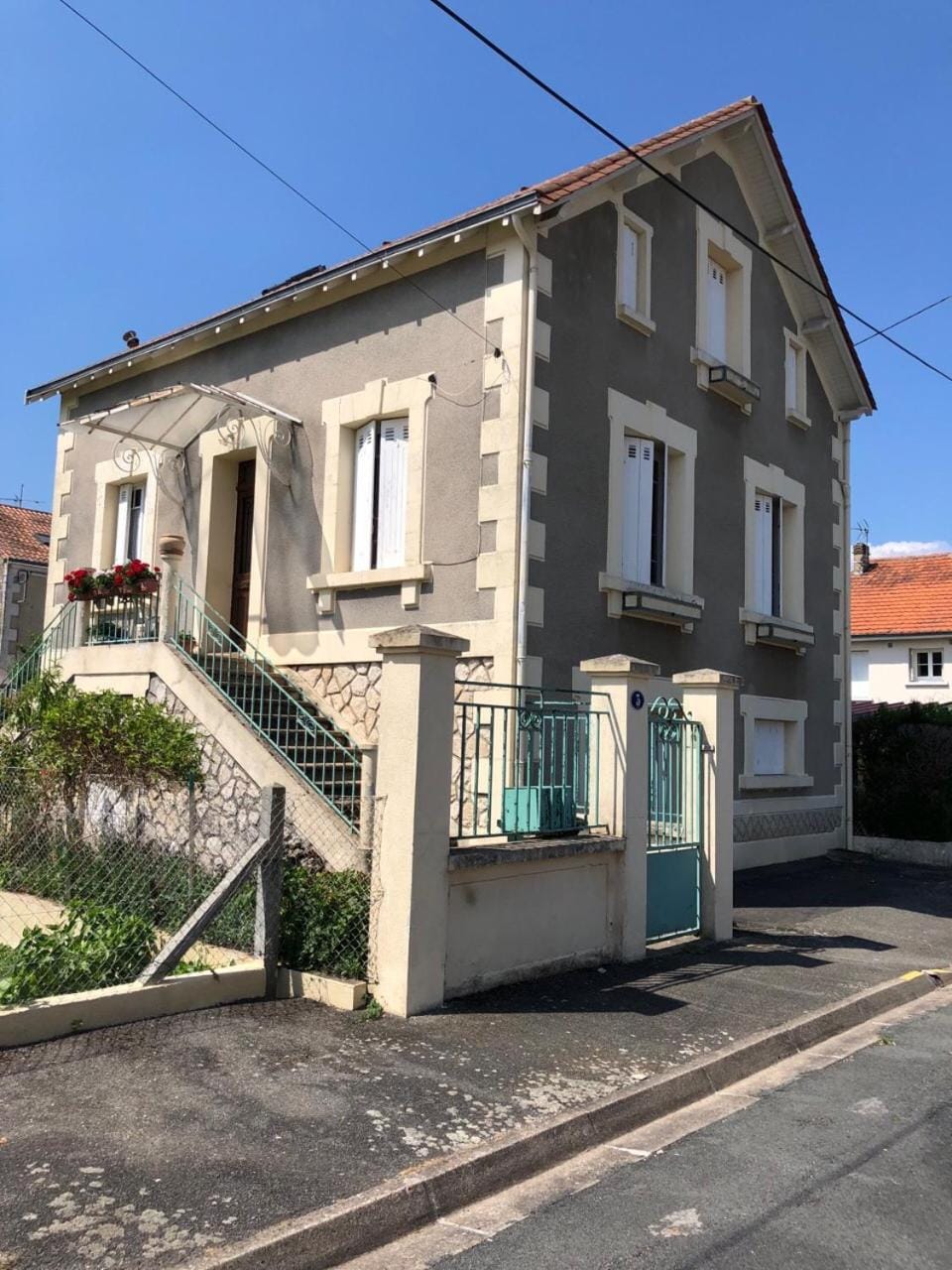 Property building, Facade/entrance