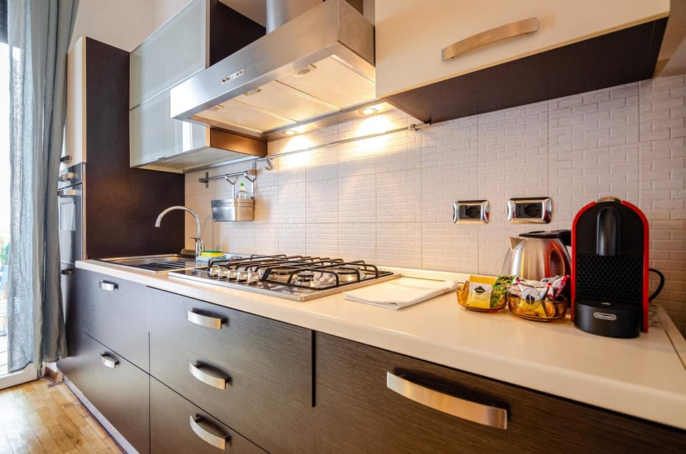 Coffee/tea facilities, kitchen