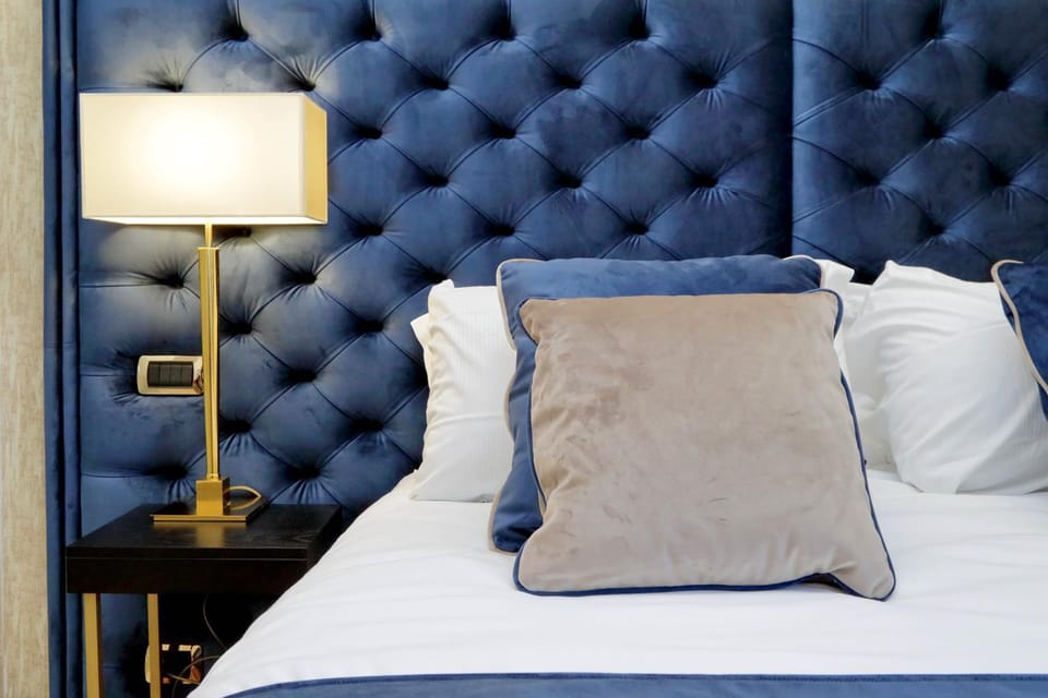 Photo of the whole room, Decorative detail, Bedroom