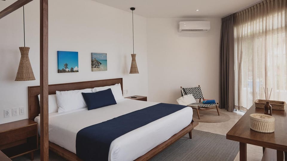 Bed, Photo of the whole room
