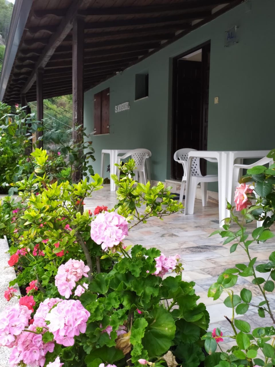 Patio, Facade/entrance