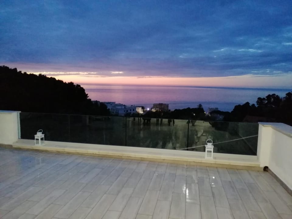 Balcony/Terrace, Sea view, Sunset