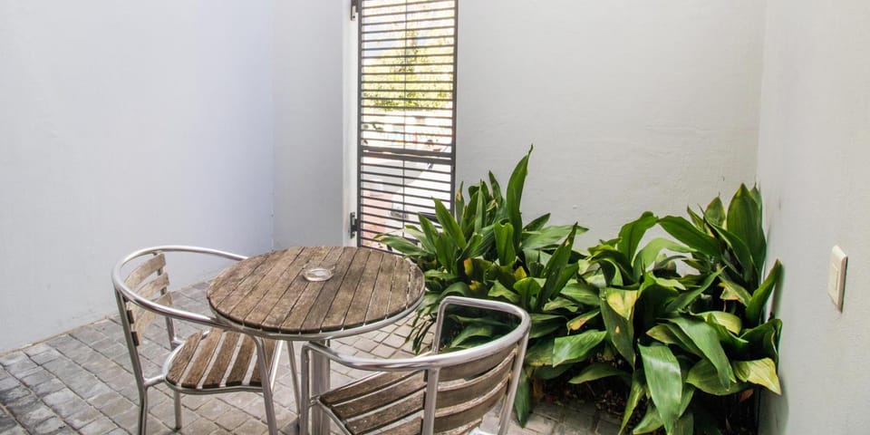 Patio, Inner courtyard view