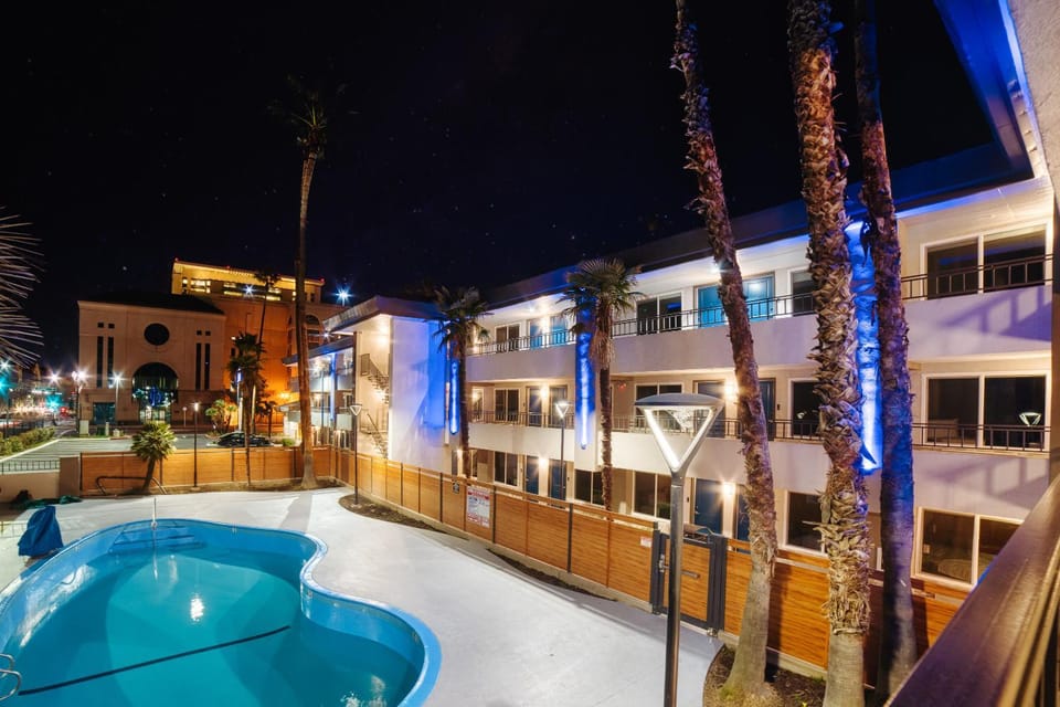 Property building, Pool view, Swimming pool