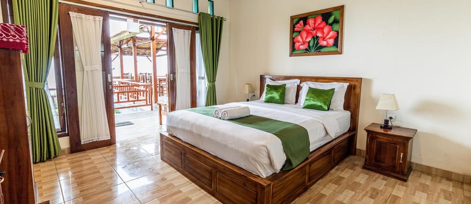 Property building, Bed, Photo of the whole room, Bedroom