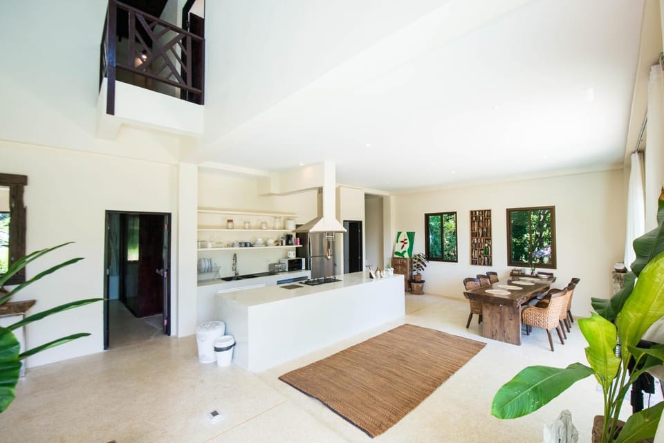 Teak Hill Pool Villa-Rosewood Villa in Koh Chang Tai