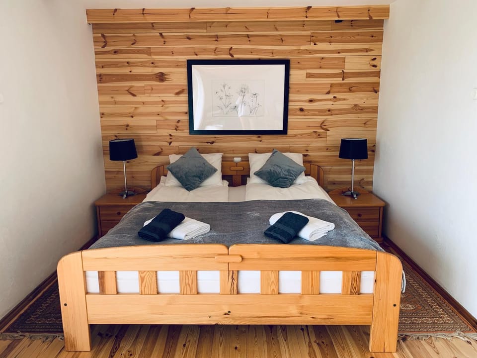 Bed, Photo of the whole room