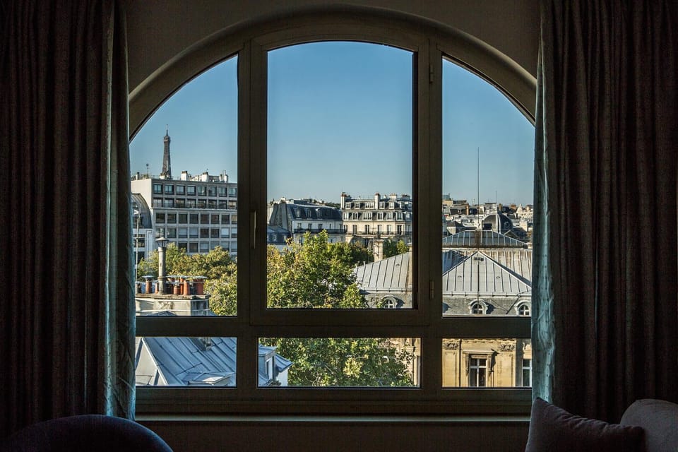 Nearby landmark, Day, View (from property/room), City view