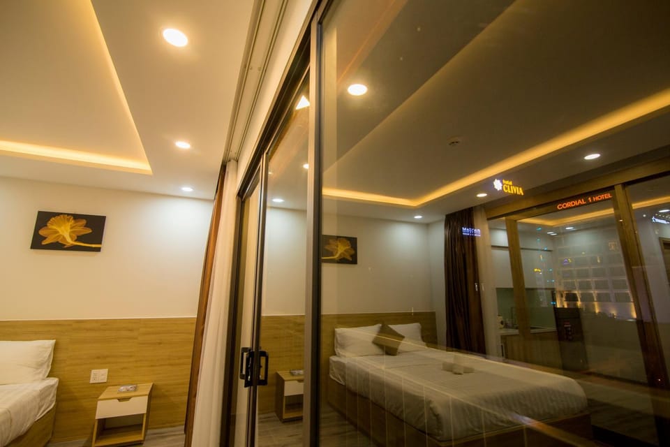 Bed, Kitchen or kitchenette, Living room, Photo of the whole room, Bedroom