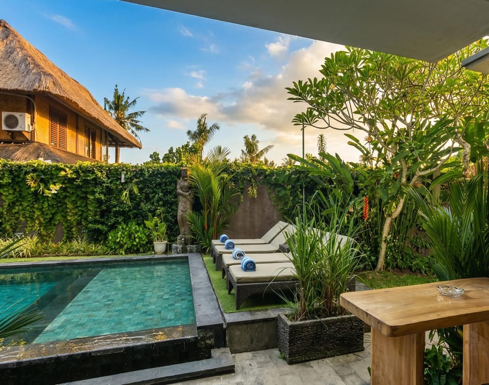Garden, Swimming pool