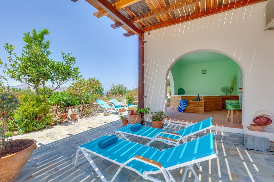 Patio, Swimming pool