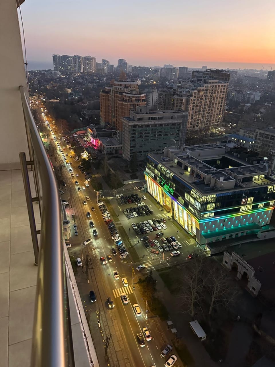SkyView apartments Apartment in Odessa
