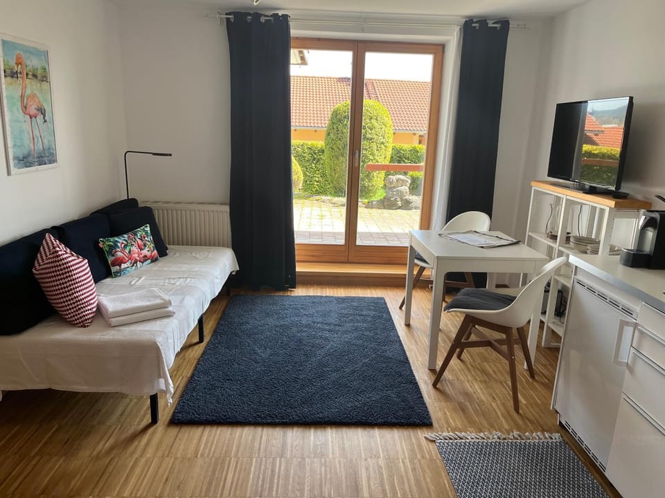 Kitchen or kitchenette, Living room, Dining area