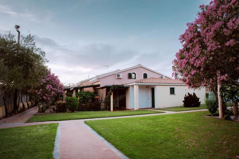 Property building, Garden