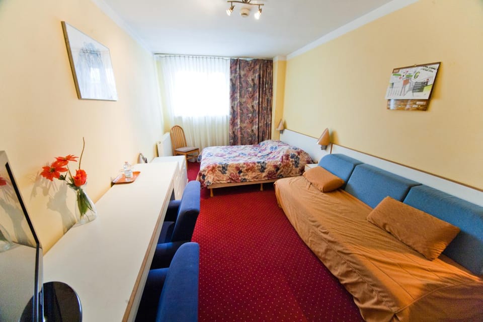 Living room, Bedroom