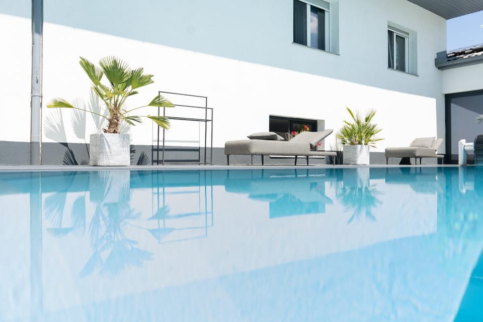 Pool view, Swimming pool