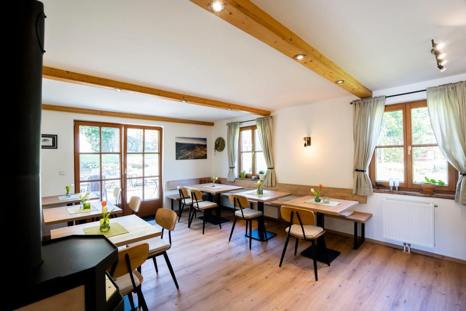 Restaurant/places to eat, Breakfast