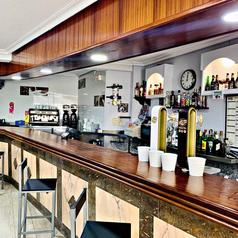 Lounge or bar