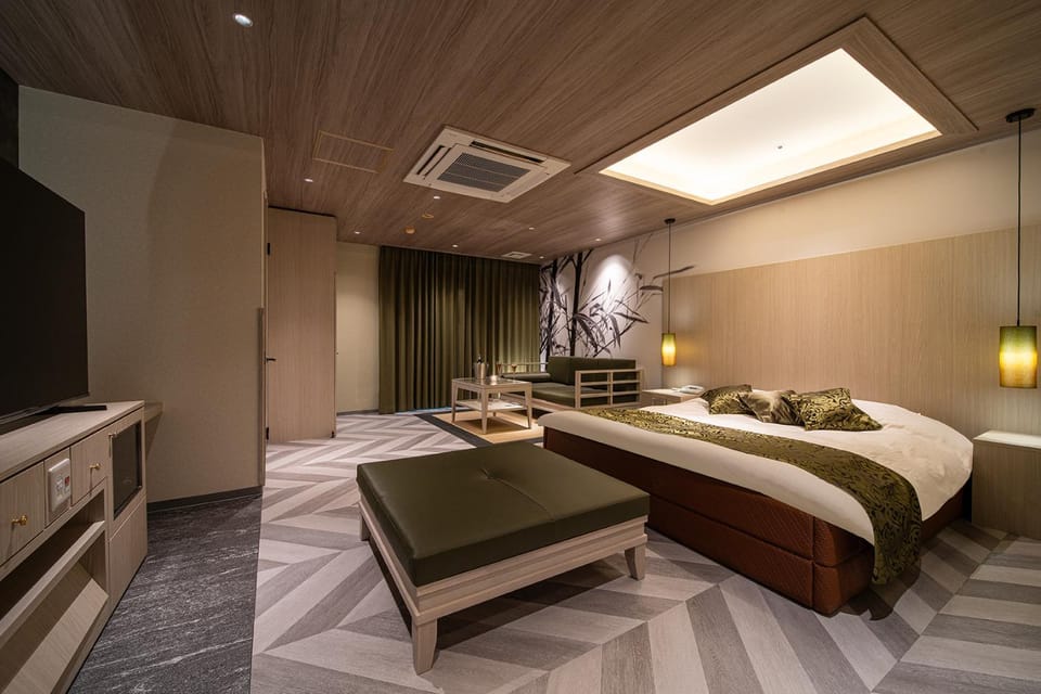 ホテル憩ICOI Adult Only 男塾ホテルグループ Love hotel in Shiga, Japan