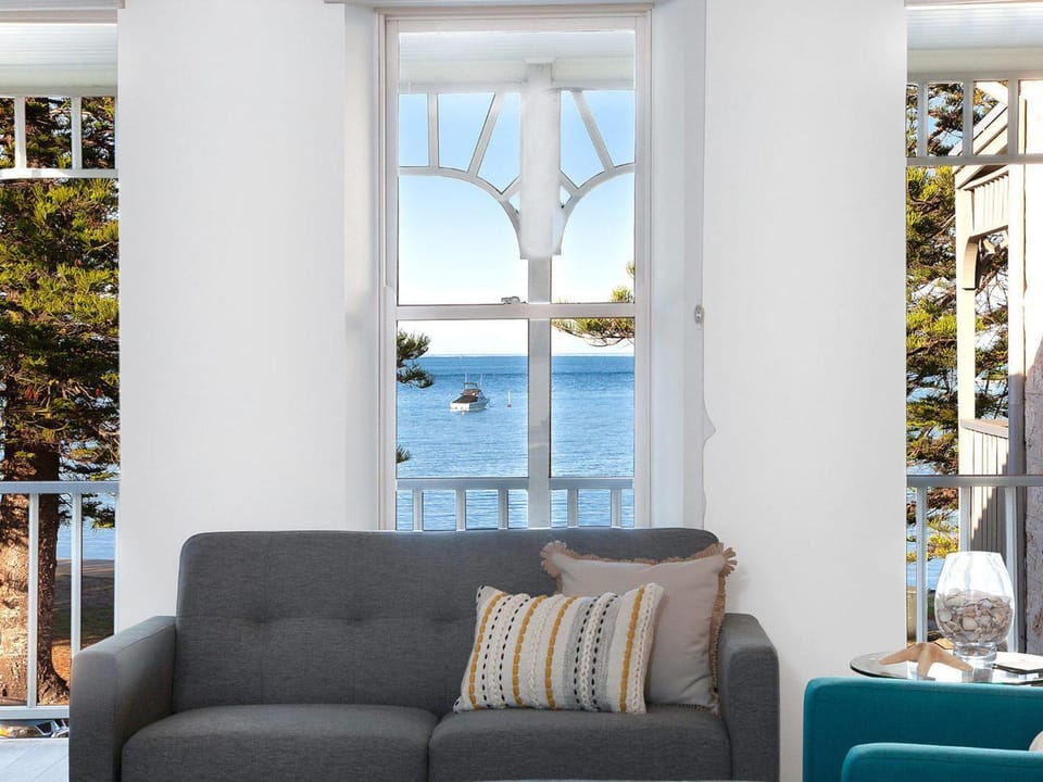 View (from property/room), Seating area, Sea view