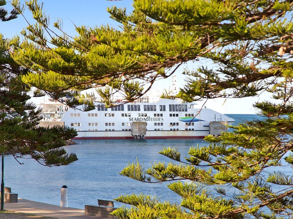 Property building, Balcony/Terrace
