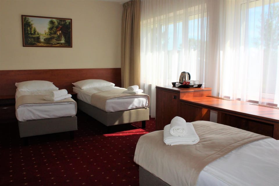 Bed, Coffee/tea facilities, Photo of the whole room, Bedroom