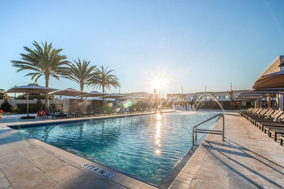 On site, Pool view, Swimming pool