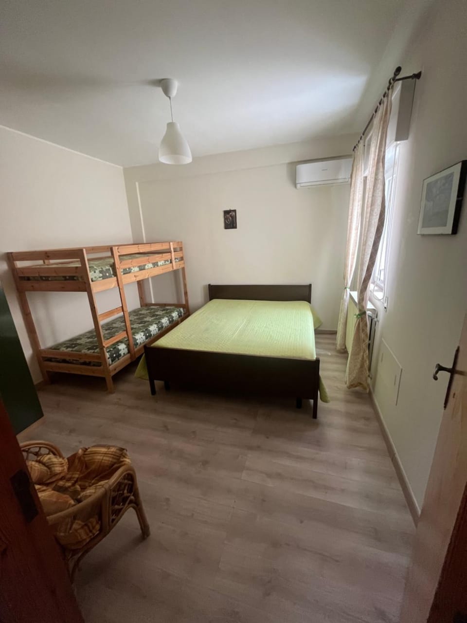 Bed, Photo of the whole room, Bedroom, bunk bed