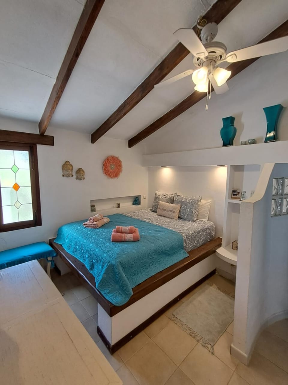 Photo of the whole room, Bedroom, pet friendly