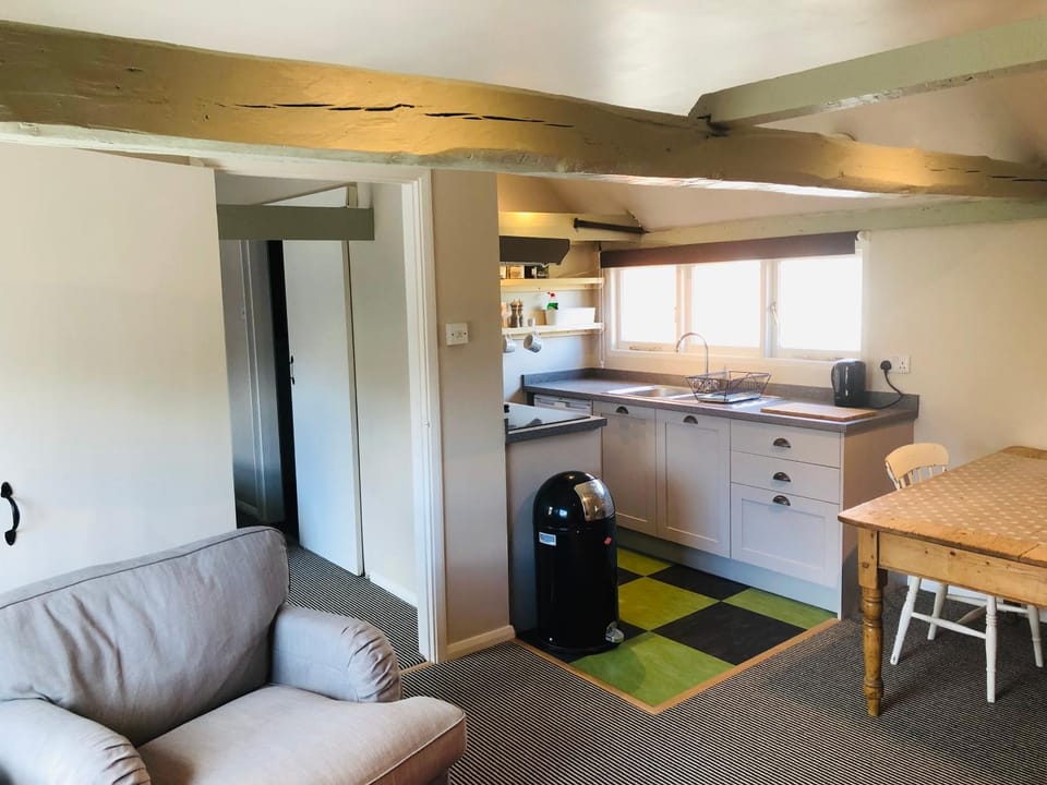 Tudor House Apartment in Rother District