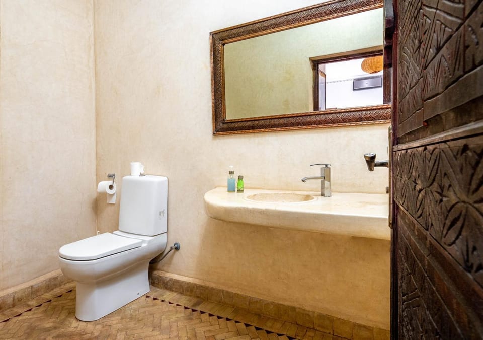 Toilet, Bathroom