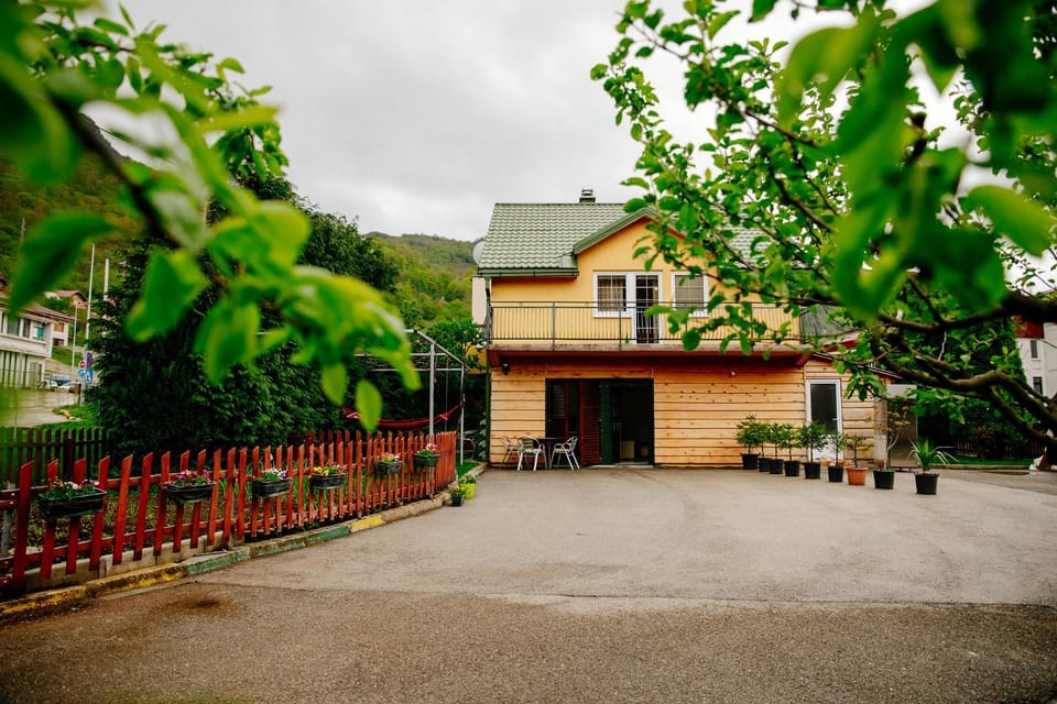 Property building, Facade/entrance, Garden view