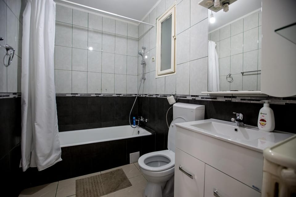 Bathroom, Bath
