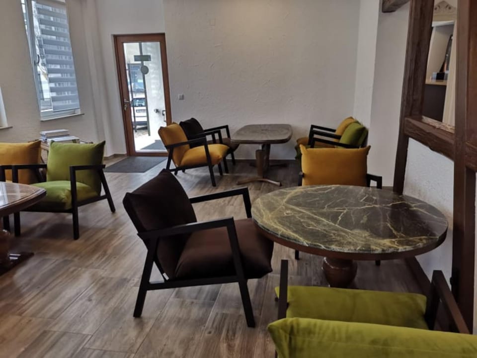 Lobby or reception, Breakfast