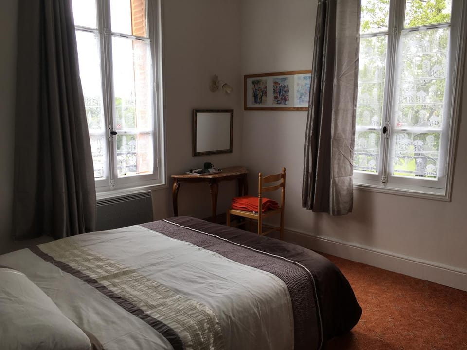 Bar Le Lac Bed and Breakfast in Nouvelle-Aquitaine