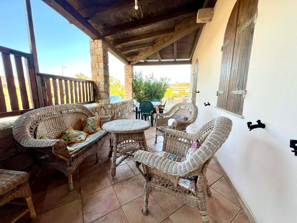 Patio, Living room, Garden view