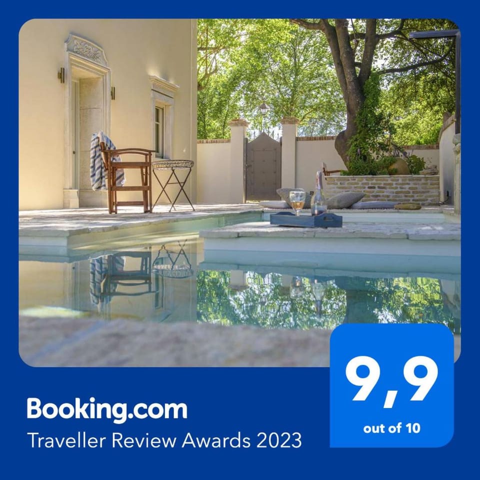 Carpofoli Corfu Town Serviced Luxury Suites Apartment in Corfu