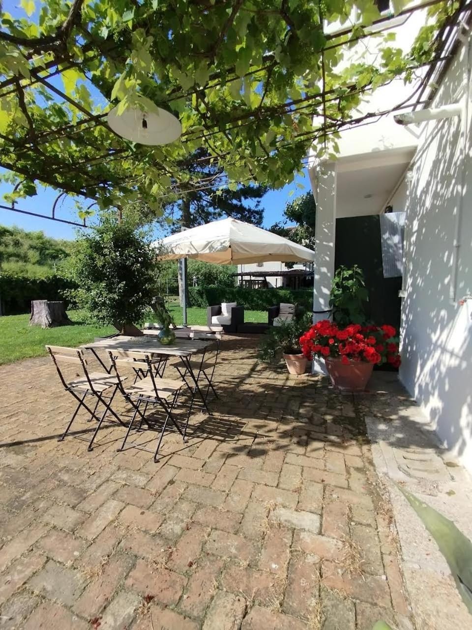 Inner courtyard view