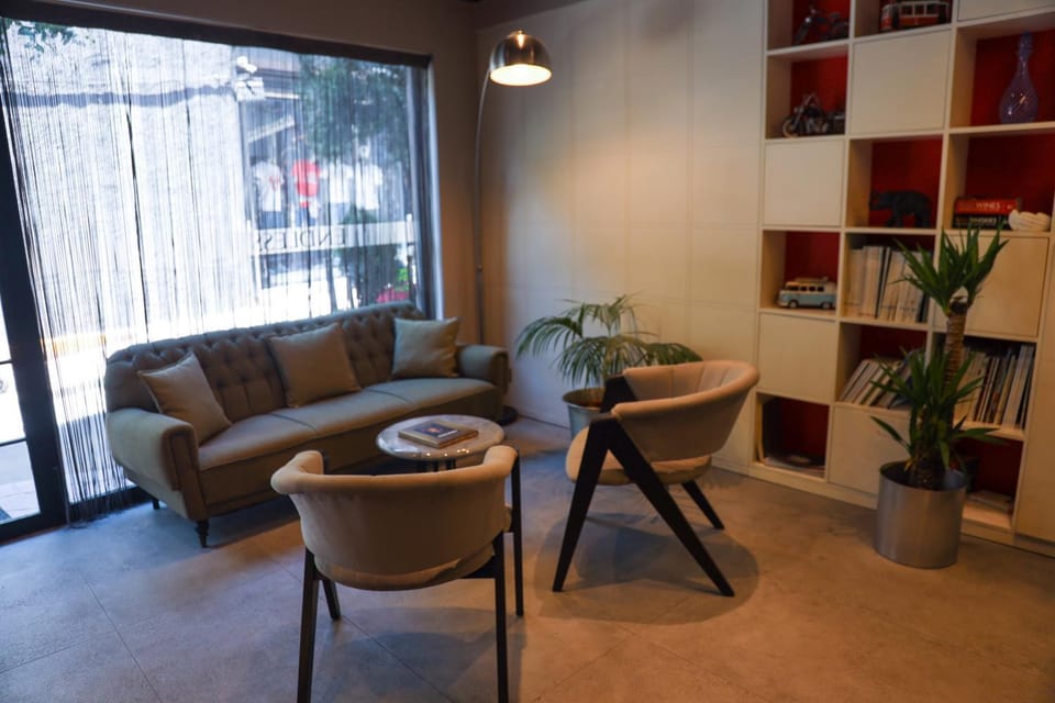 Lobby or reception, Seating area