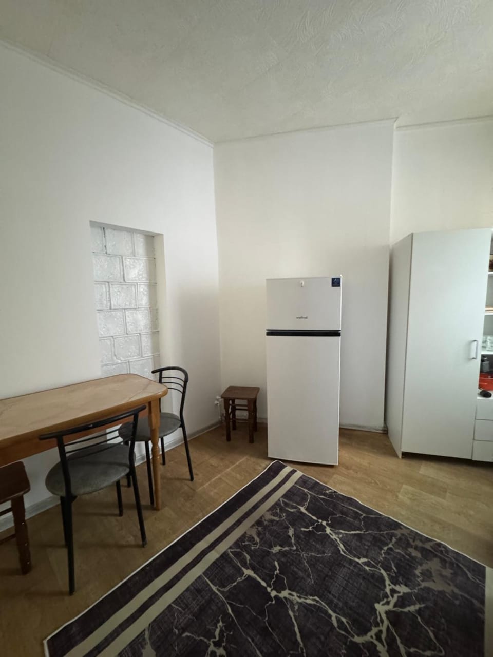 1кім апарт поруч Оперного театру поруч тгц Форум на Ветеранів Apartment in Lviv